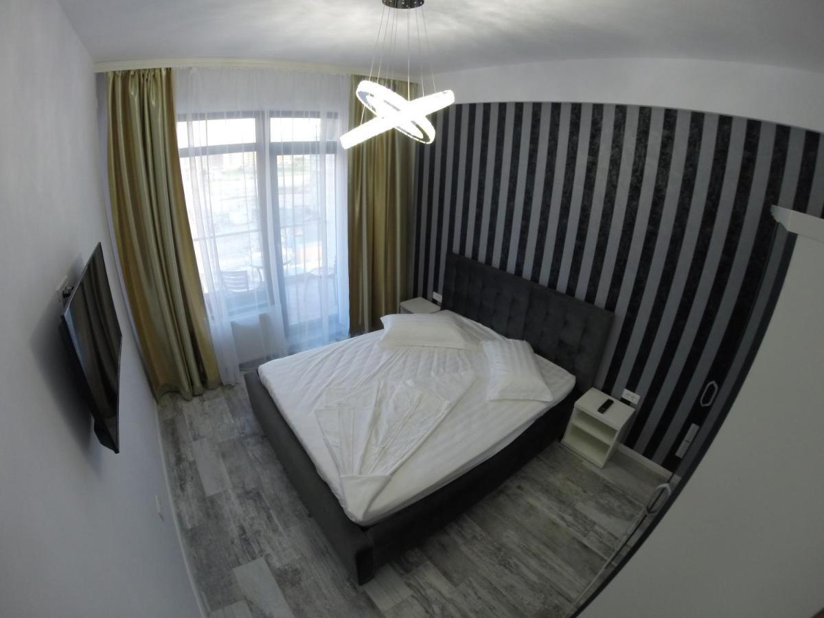 911 Apartament